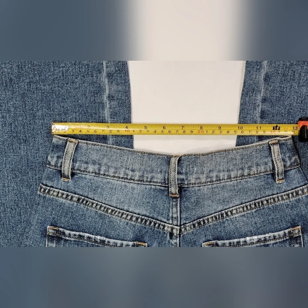 Women's Distressed Blue Jeans